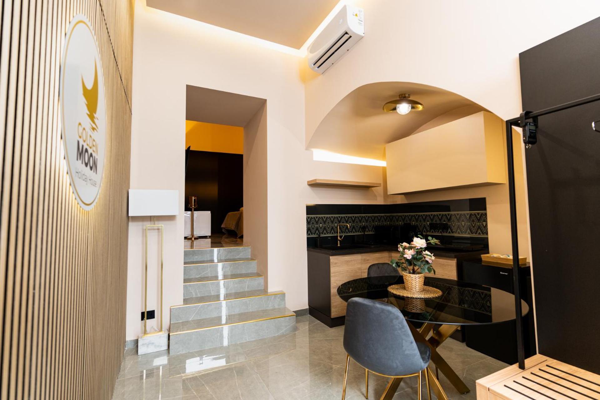 Golden Moon Holiday House 카타니아 외부 사진